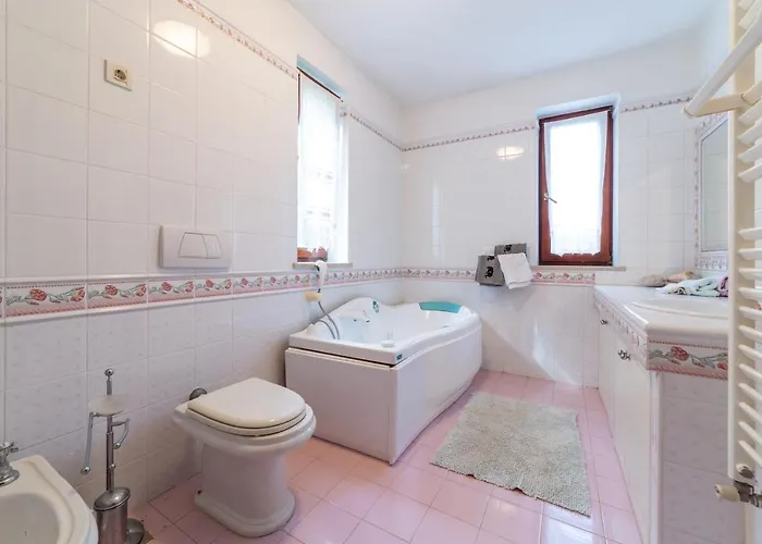 Milli With Panoramic Sea View * أوباتيا