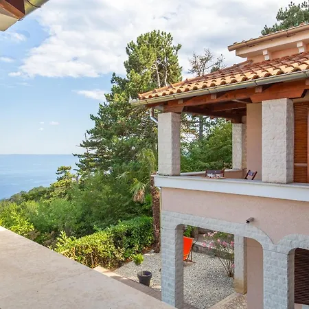 Milli With Panoramic Sea View Abbazia